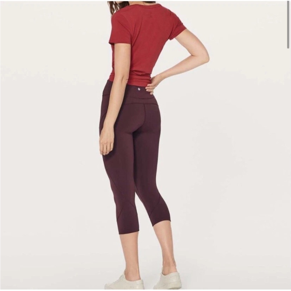 Lululemon Cropped Legging in Deep Purple